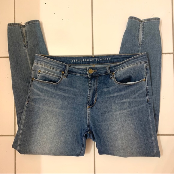Articles of Society Cropped Suzy Super Soft Jean - Picture 2 of 3